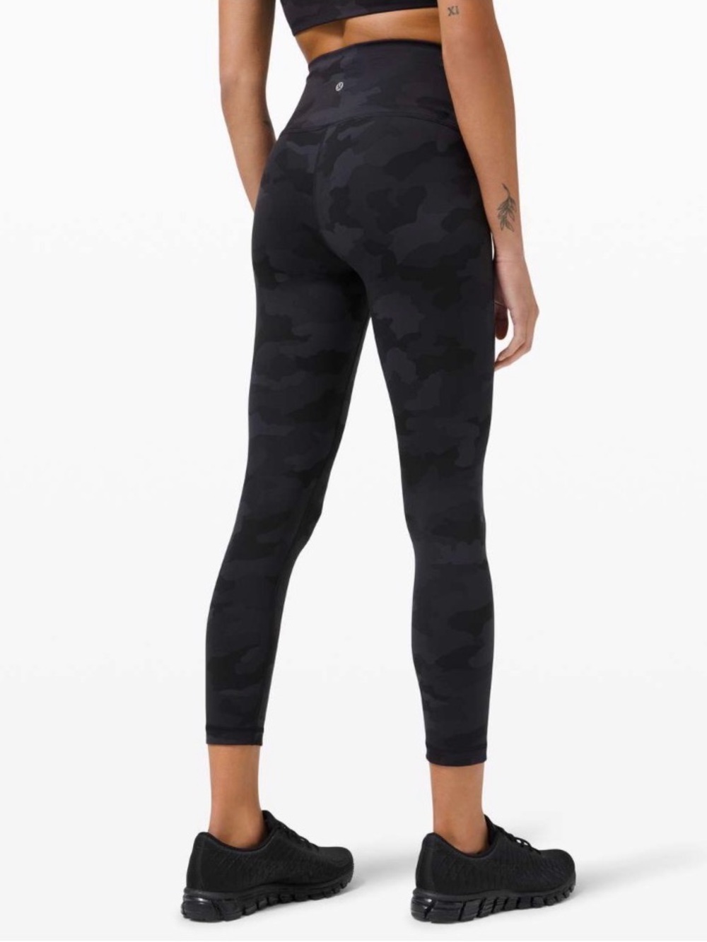 Lululemon Wunder Train High-Rise Crop 23"
Heritage 365 Camo Deep Coal Multi